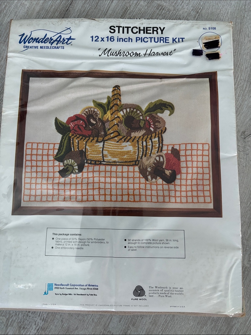 'WonderArt Creative Needlecrafts Vintage Mushroom Harvest Stitchery Kit